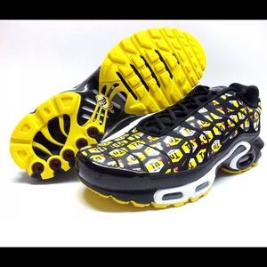 Nike Shoes - Nike Air Max Plus QS TN All Over Print 10.5 Nike Shoes - Nike Air Max Plus QS TN All Over Print 10.5